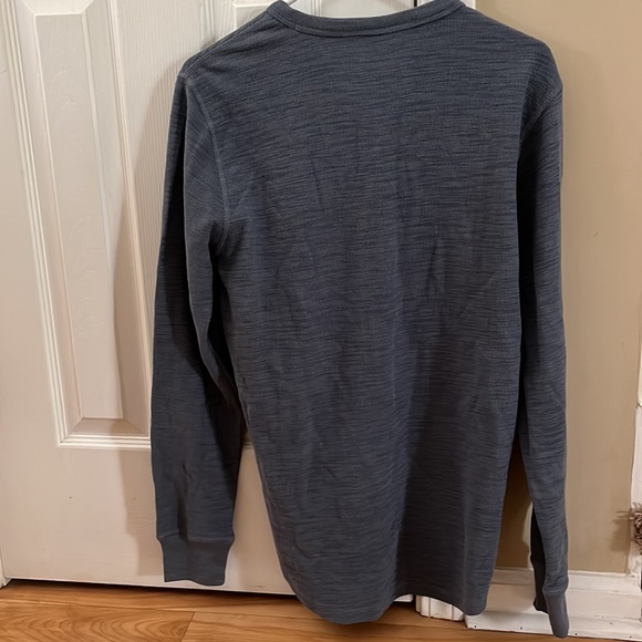 NWT  men’s Old navy thermal shirt - Picture 4 of 5
